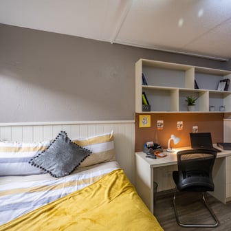 4 Bed Standard - Image 2
